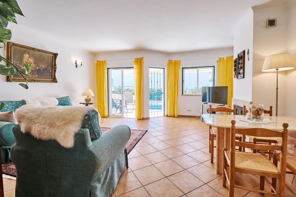 Casa Felix Mit Pool Βίλα Αλμπουφέιρα Εξωτερικό φωτογραφία